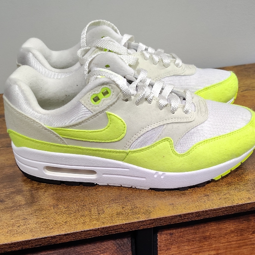 Nike Air Max Sneakers in White and Neon Green